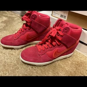 Women’s Nike Dunk Sky High Sneakers
